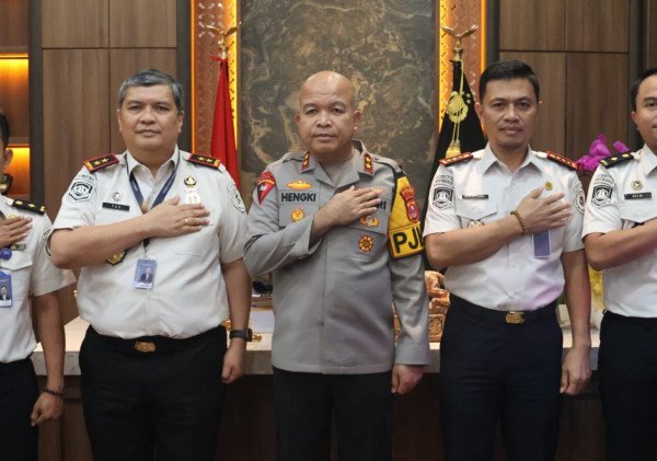 Kakanwil Ditjenim Banten Kunjungan Kerja ke Kapolda, Koordinasi Pengawasan dan Penegakan Hukum WNA