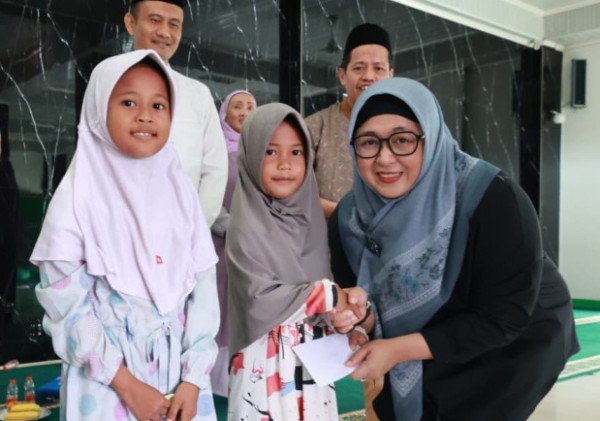 Wabup Tangerang Serahkan Santunan kepada 115 Anak Yatim dan Piatu, Ajak Perkuat Hablum Minannas