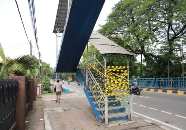 Cegah Bahaya, Pemkot Tangerang Tutup Sementara JPO Daan Mogot: Keselamatan Warga Jadi Prioritas Utama