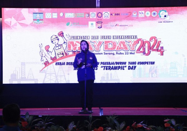 Komunikasi Kunci Kondusifnya Investasi: Bupati Serang Ratu Tatu Chasanah dalam Peringatan Mayday 2024